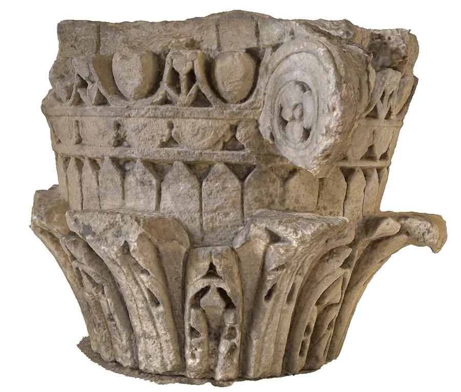 Chapiteau antique du site gallo-romain de Loupiac (33)